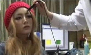 Юная кореянка два года не смывала макияж Юная кореянка два года не смывала макияж