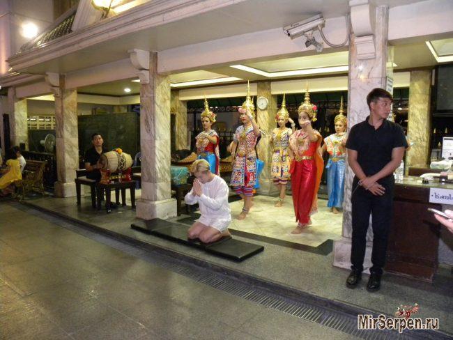 Про Таиланд: Миф про неискренних тайцев Про Таиланд: Миф про неискренних тайцев