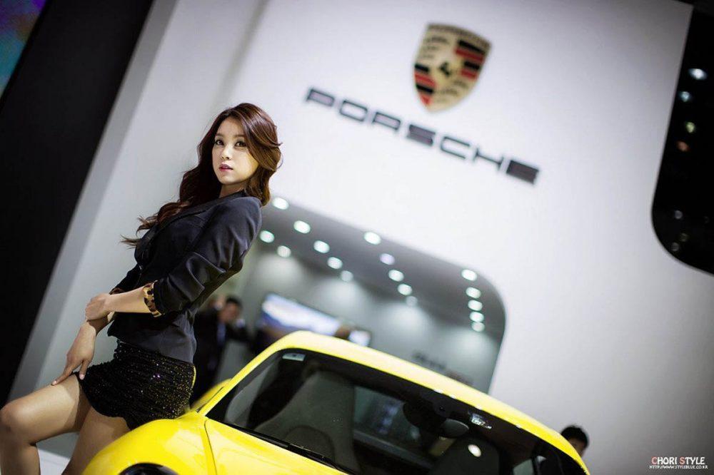 Korean Race Queens в социальных сетях Korean Race Queens в социальных сетях