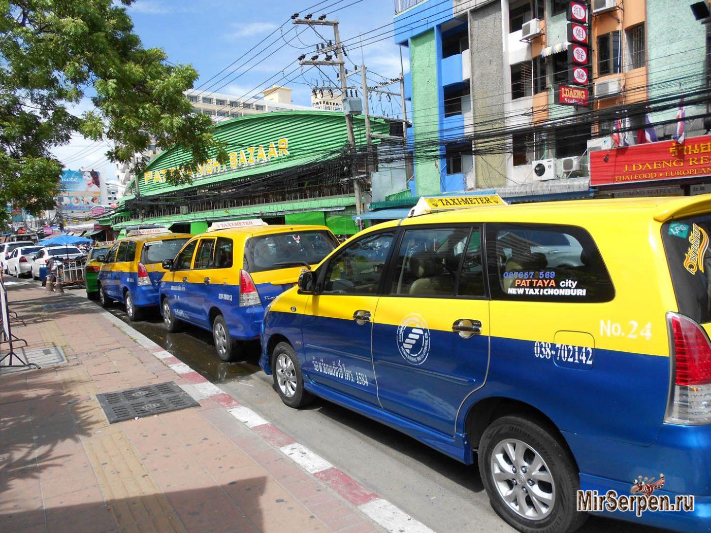 Тайские таксисты на карте местности