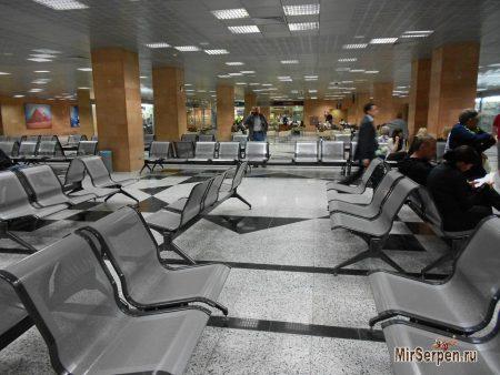 История про отставшего от самолета туриста в египетском аэропорту