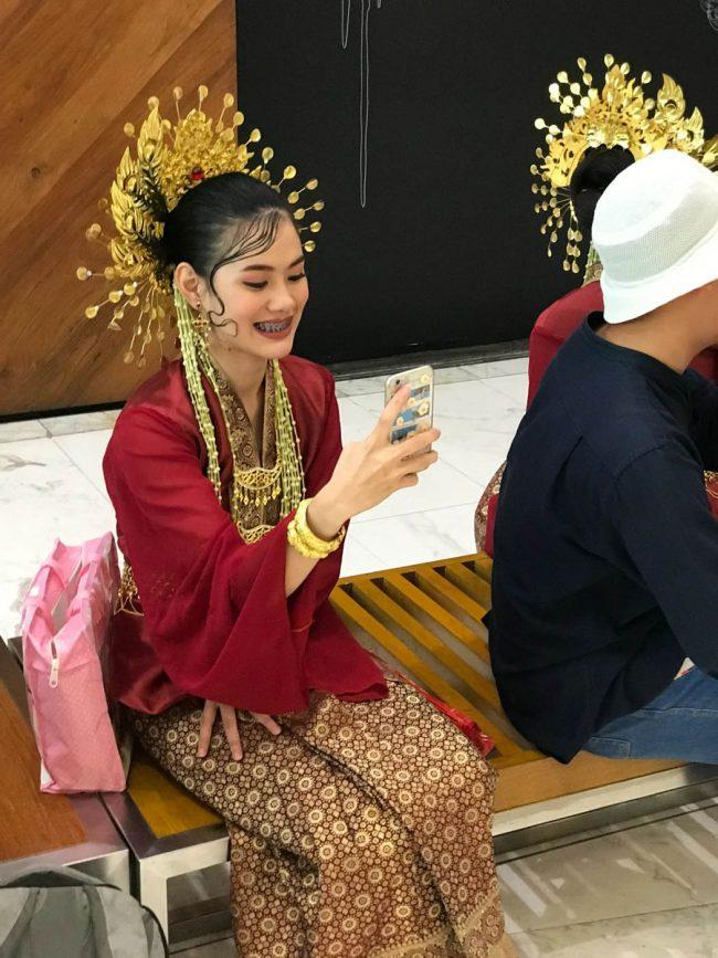 Про Таиланд: Тайцы и телефоны Про Таиланд: Тайцы и телефоны