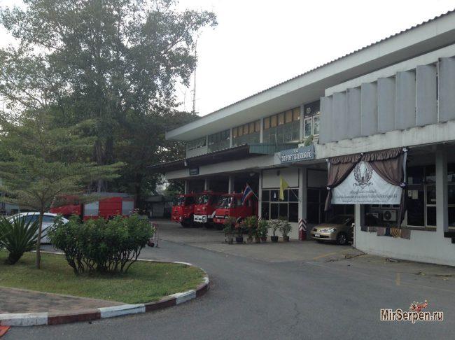 Про Таиланд: Оценка работы тайских пожарных на пожаре в Паттайе Про Таиланд: Оценка работы тайских пожарных на пожаре в Паттайе