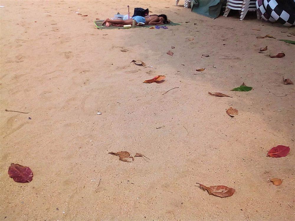 В Паттайе грязные пляжи, говорят... В Паттайе грязные пляжи, говорят...