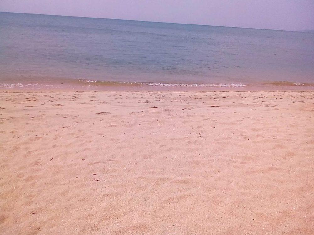 В Паттайе грязные пляжи, говорят... В Паттайе грязные пляжи, говорят...