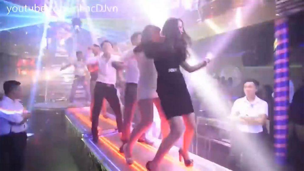 Ночная жизнь Вьетнама на ЮТуб Ночная жизнь Вьетнама на ЮТуб