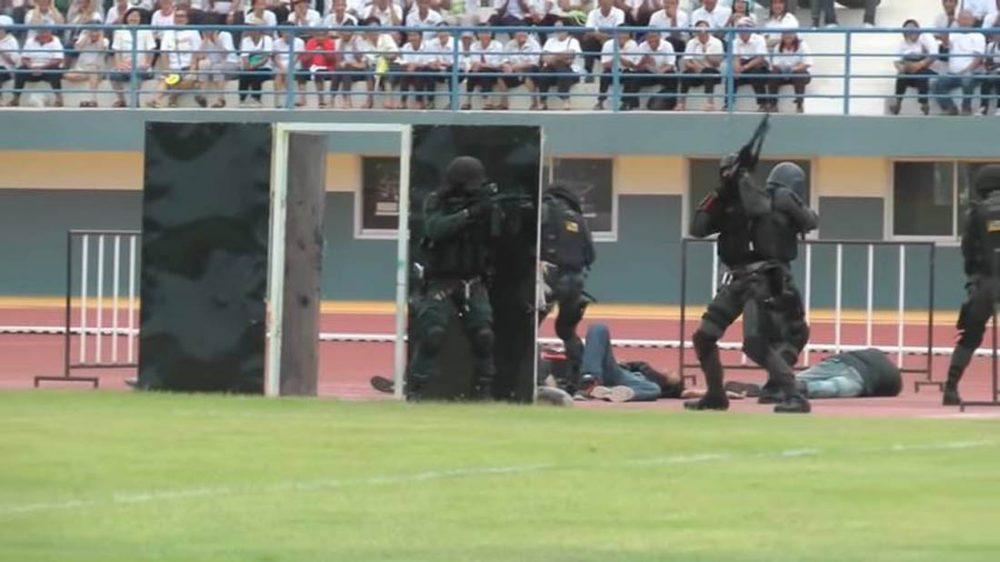 Тайская полиция показывает умение спасать заложников Тайская полиция показывает умение спасать заложников