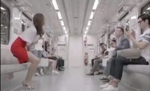 Кореянка в метро решила, что ее снимают...