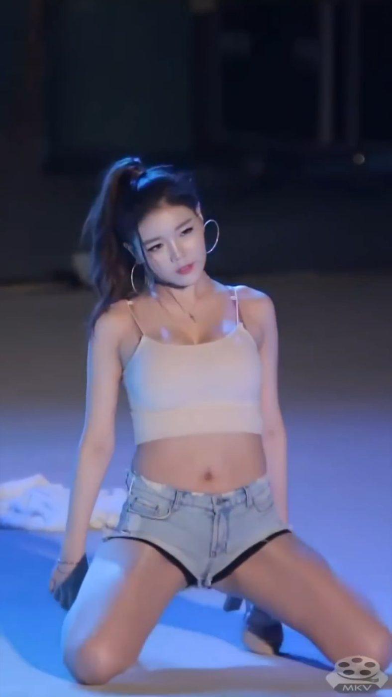 Laysha Hyeri Sexy Dance Laysha Hyeri Sexy Dance
