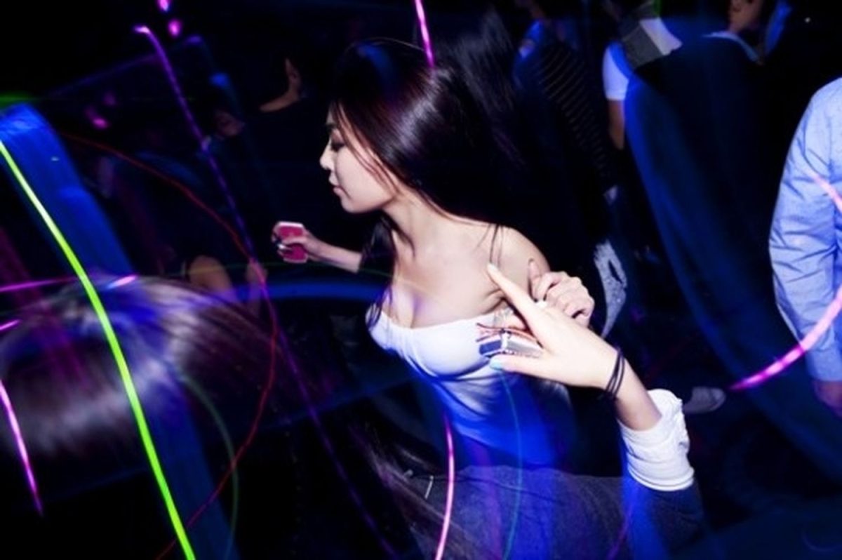 Asian Girls #12: Клубные кореянки Asian Girls #12: Клубные кореянки