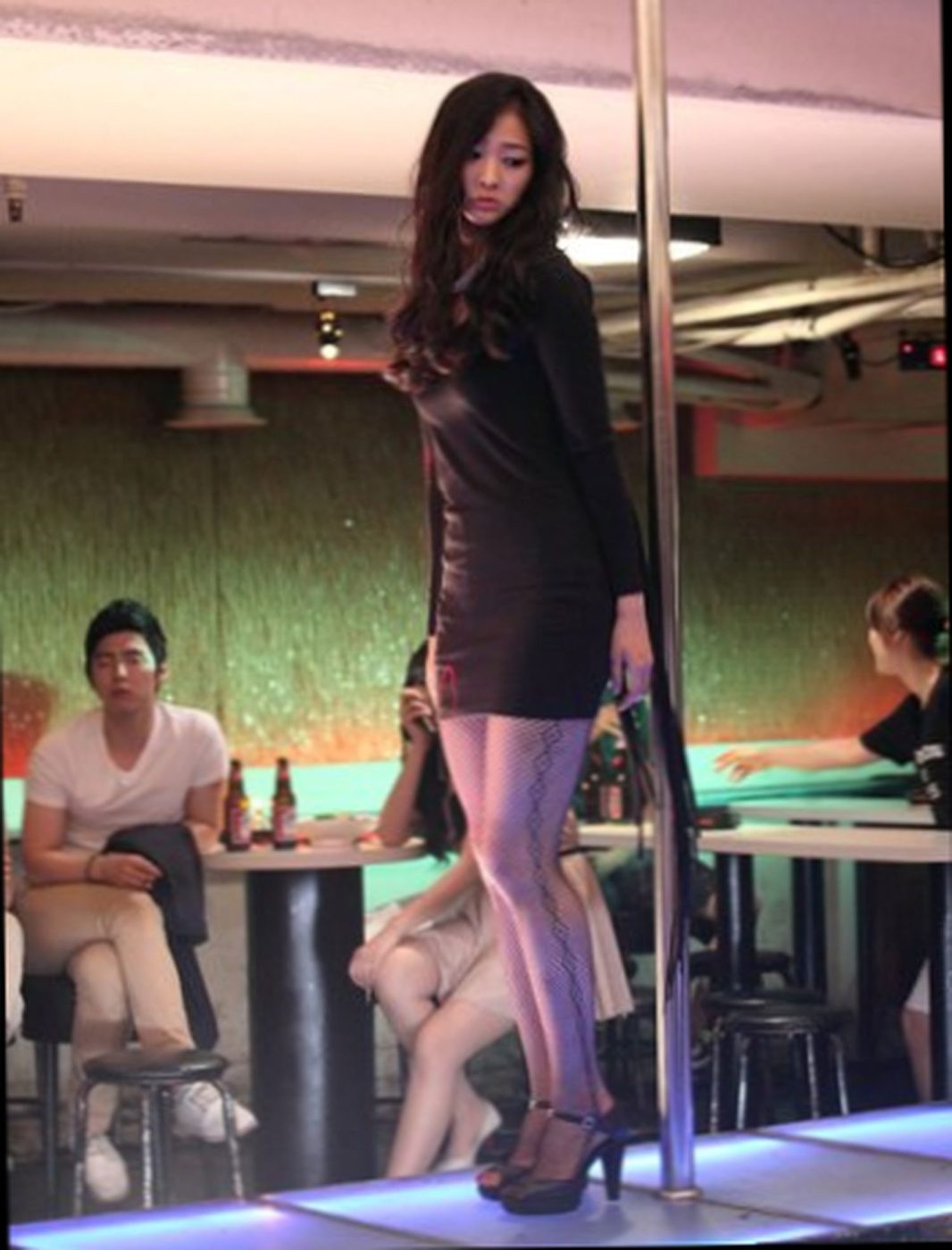 Asian Girls #12: Клубные кореянки Asian Girls #12: Клубные кореянки